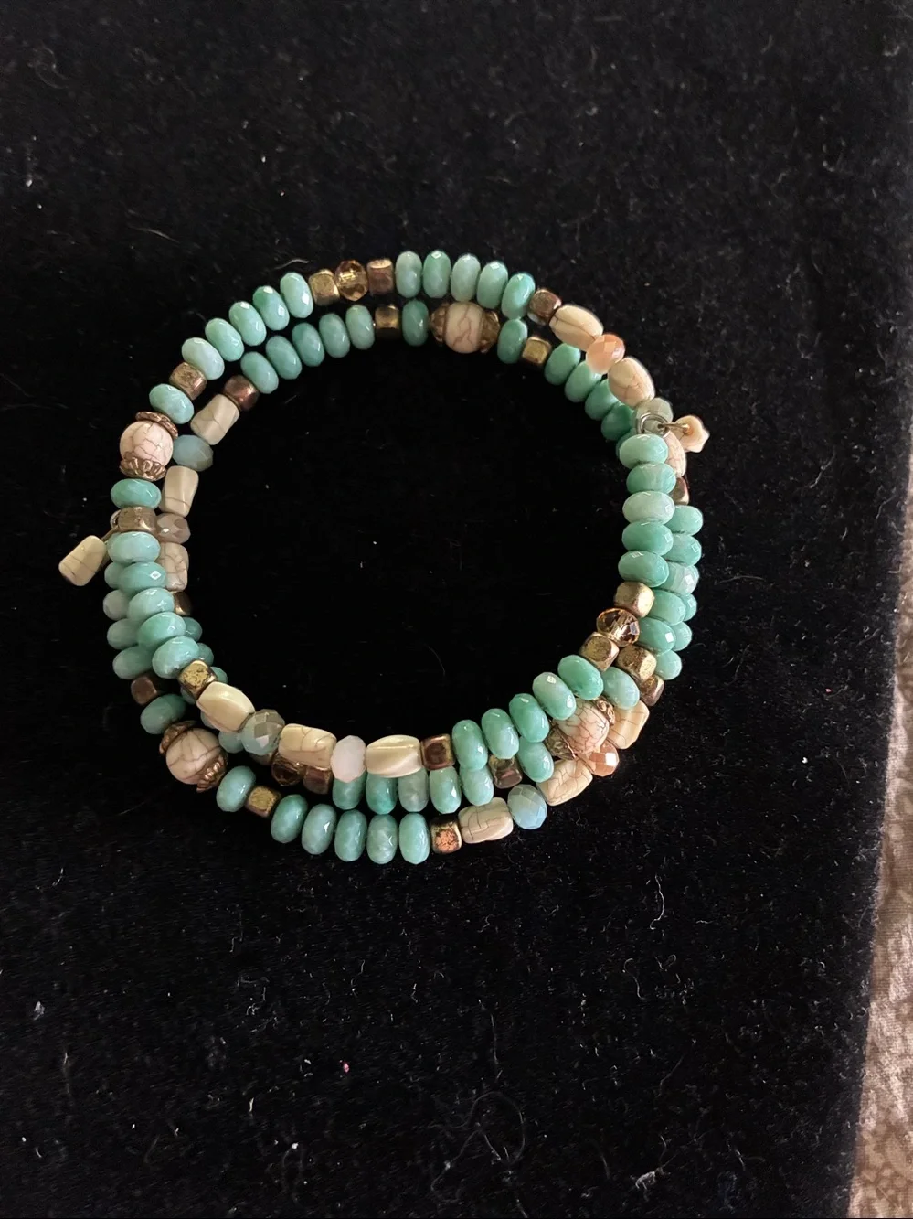 Turquoise Beaded Coil Bracelet - Unbranded - Picture 2 of 5